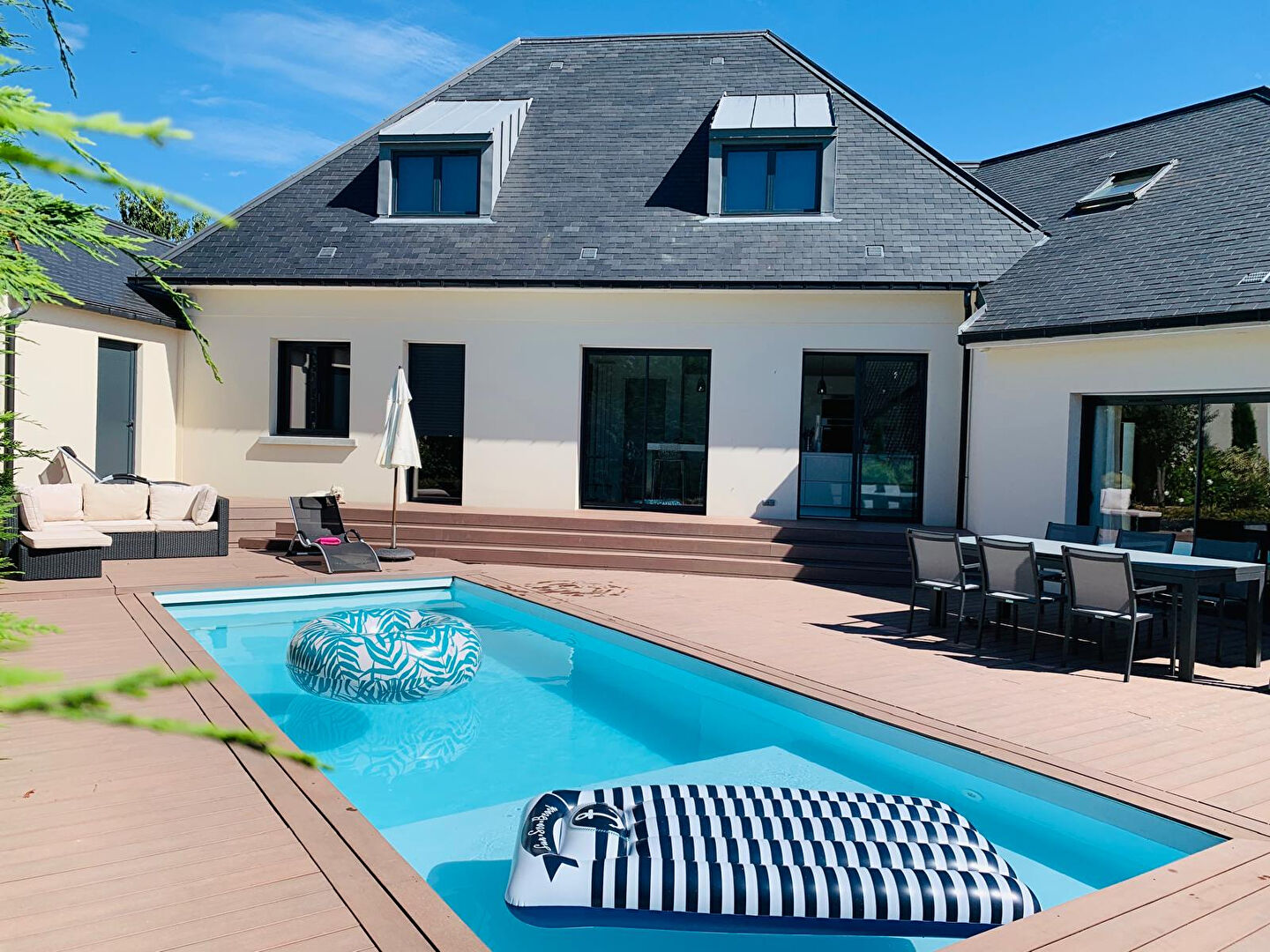 Vente d'une maison de 200 m2 avec 5 chambres à Orgeval par l'agence immobilière Mosaic