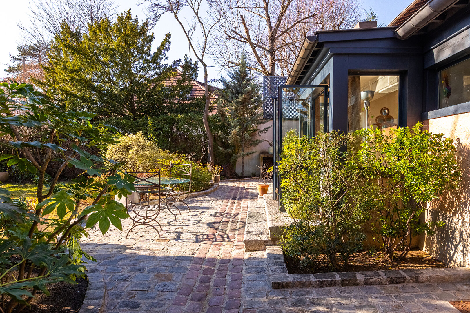 La Discrète CROISSY SUR SEINE (78290) Maison de charme de 176 m² - Vieux Croissy Prix : 1 300 000€. Agence MOSAIC Croissy-sur-Seine