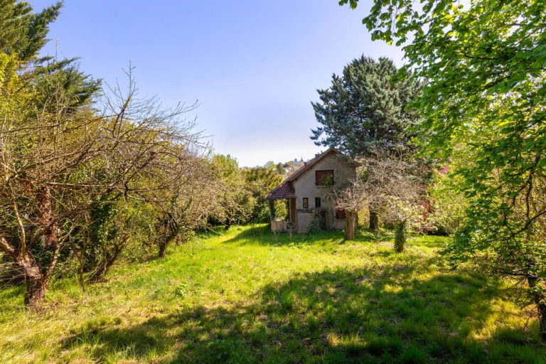 The Cottage LE PECQ (78230) Maison de 55 m² sur un terrain constructible de 1340 m² Prix : 780 000€. Agence MOSAIC