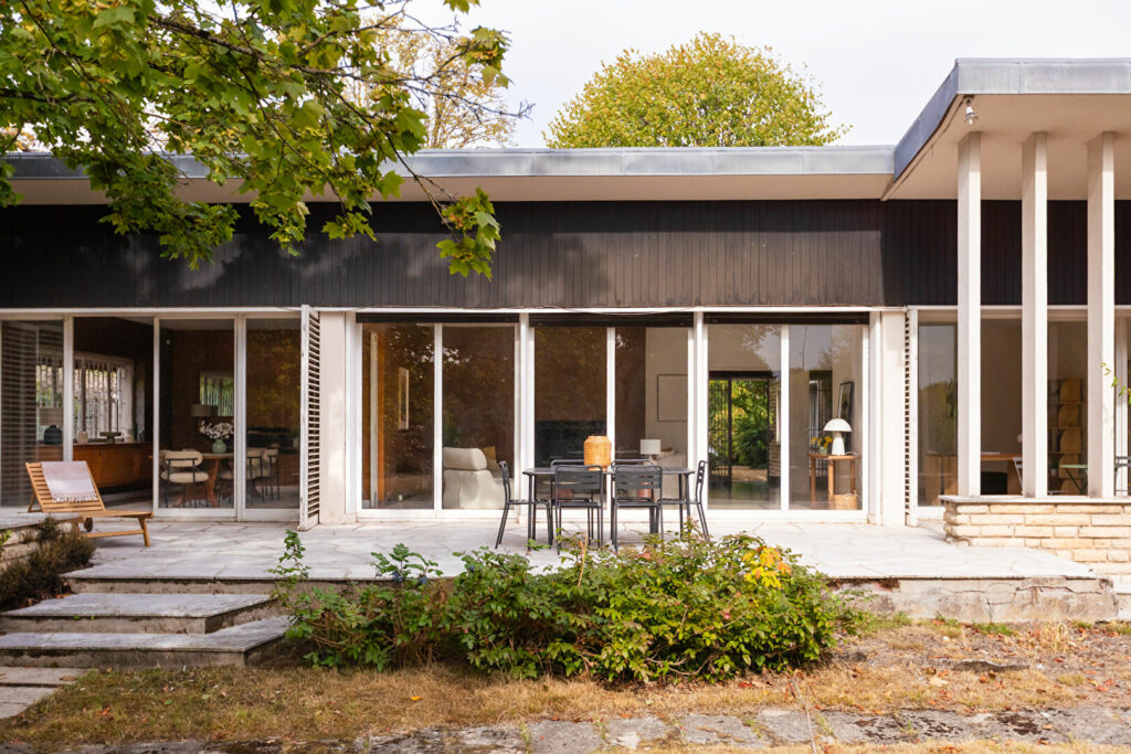 CROISSY SUR SEINE (78290) Maison d'architecte des années 50 - 230 m² Prix : 1 470 000€. Agence immobilière MOSAIC