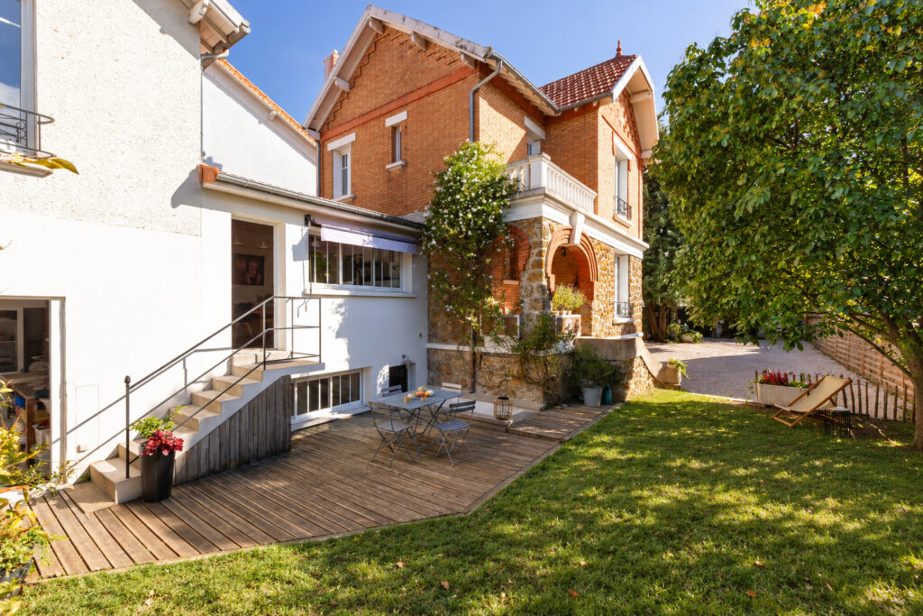 Mistinguette MONTESSON (78360) Maison de charme de 163 m² au centre village de Montesson Prix : 835 000€. Agence MOSAIC immobilier 78