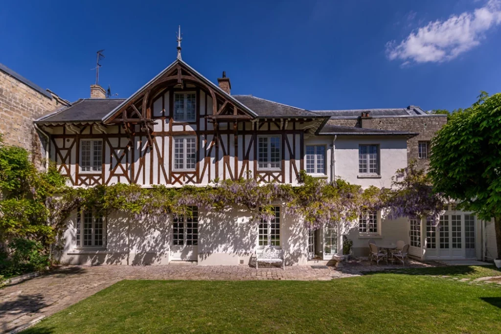 Une demeure de 200m2 à vendre à Saint-Germain-en-Laye 78100 par l'agence immobilière MOSAIC